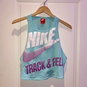 Nike sportswear track & field sleveless crop top